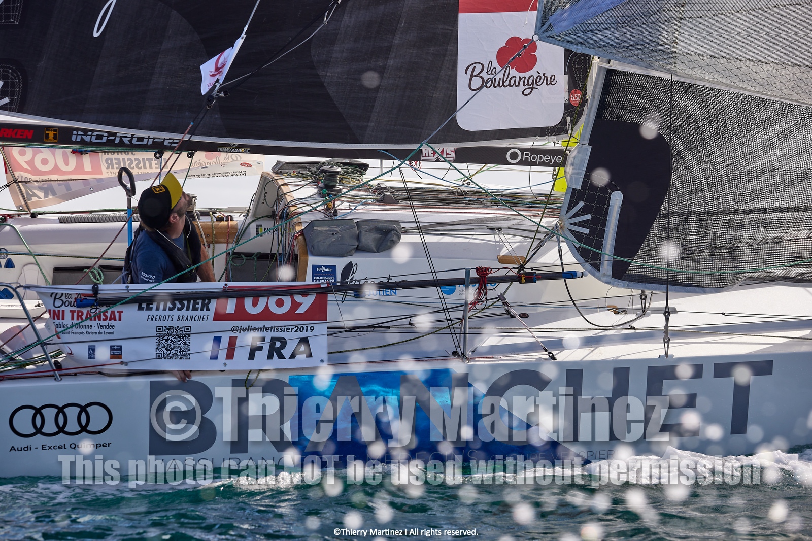 23_22311   © Thierry Martinez. LES SABLES D'OLONNE, 85 - FRANCE 25 septembre 2023.Départ MINI TRANSAT 2023. Départ du Dimanche 24 septembre retardé au Lundi 25 Sept .Les Sables d’Olonne (FRA)    Santa Cruz de la Palma ( Canaries)    St François ( Guadeloupe): 4050 NM.