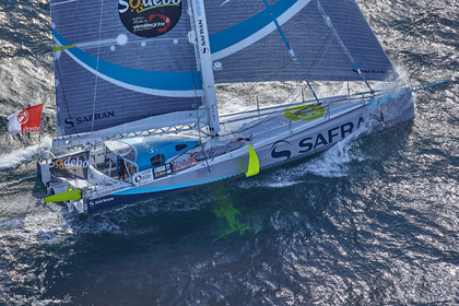 THM-16_81325_VendeeGlobeStart