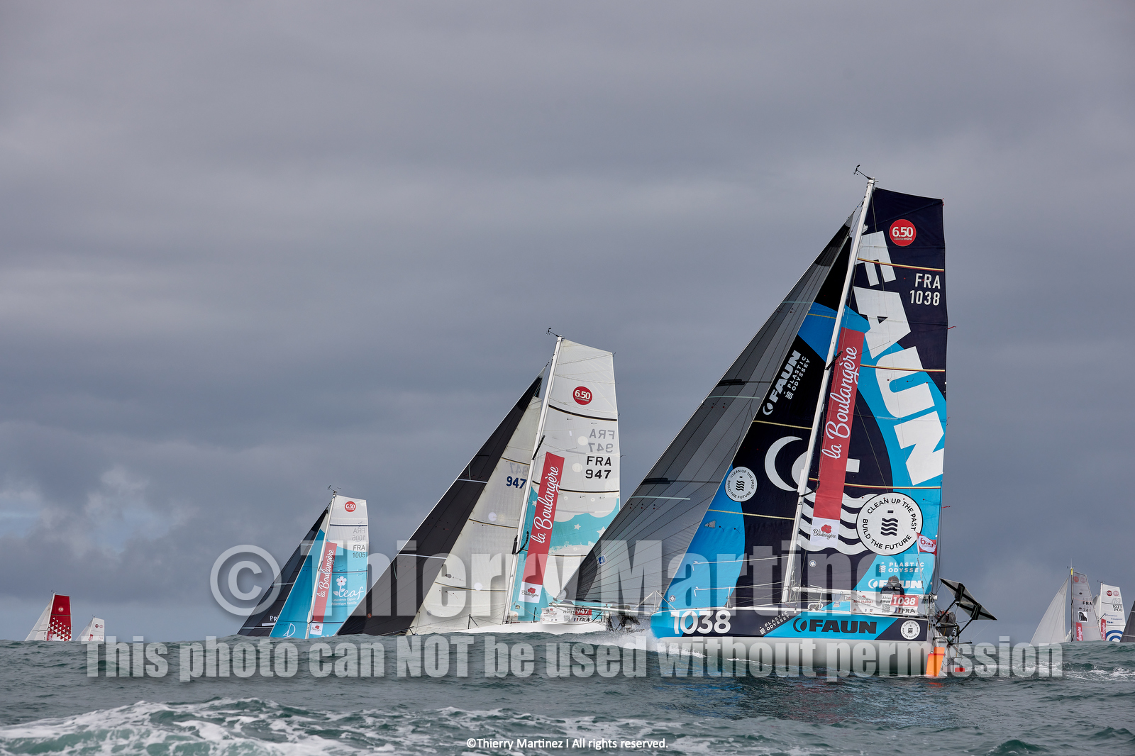 23_21941   © Thierry Martinez. LES SABLES D'OLONNE, 85 - FRANCE 25 septembre 2023.Départ MINI TRANSAT 2023. Départ du Dimanche 24 septembre retardé au Lundi 25 Sept .Les Sables d’Olonne (FRA)    Santa Cruz de la Palma ( Canaries)    St François ( Guadeloupe): 4050 NM.