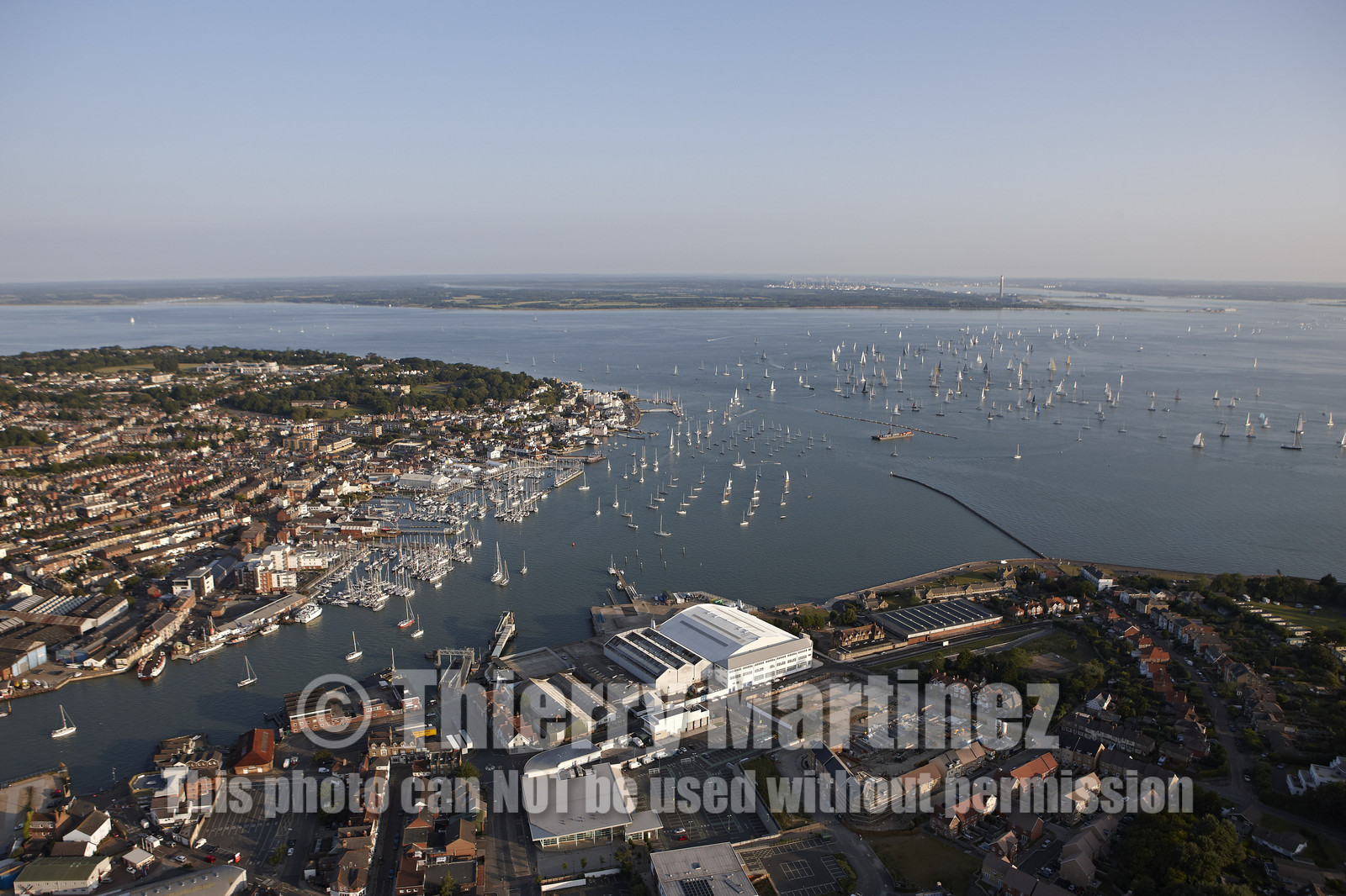 2014 JP Morgan Asset Management Round the Island Race .