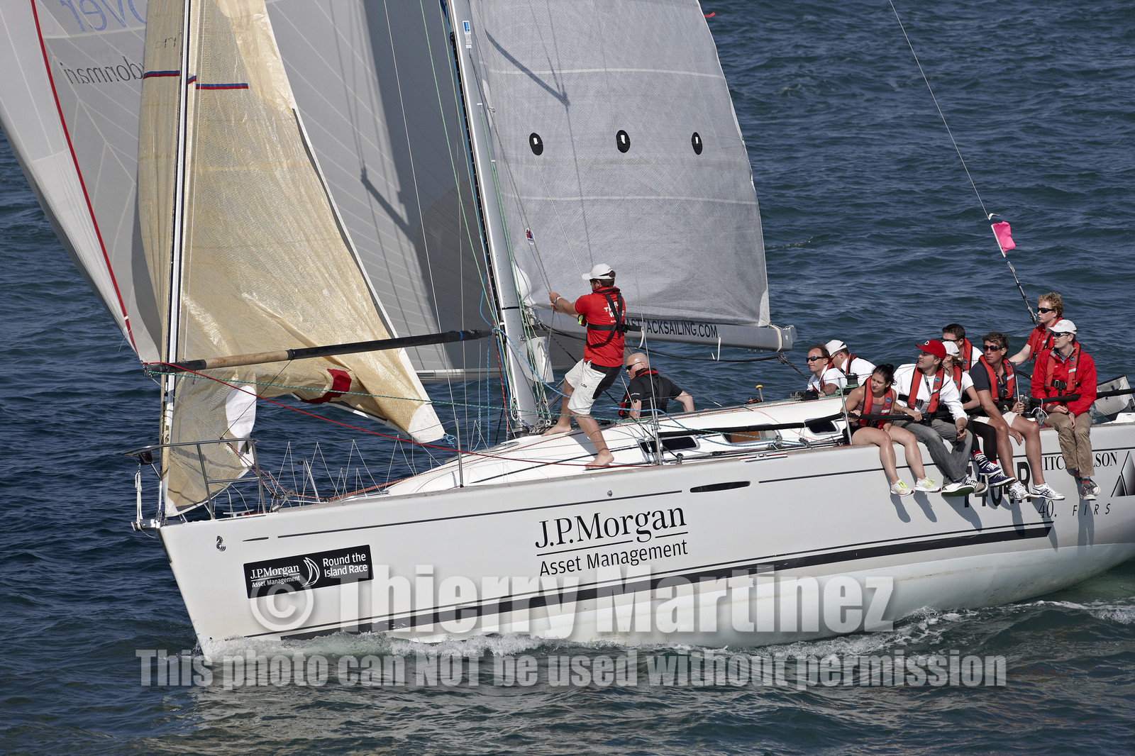 2014 JP Morgan Asset Management Round the Island Race .
