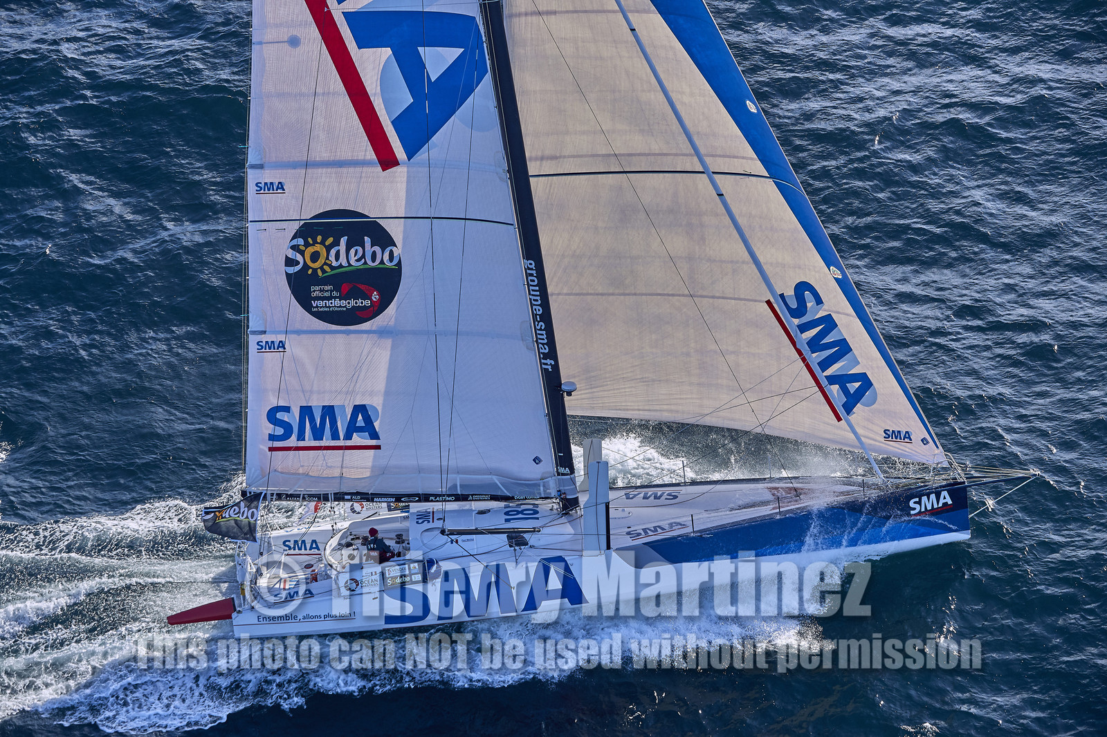THM-16_82476_VendeeGlobeStart