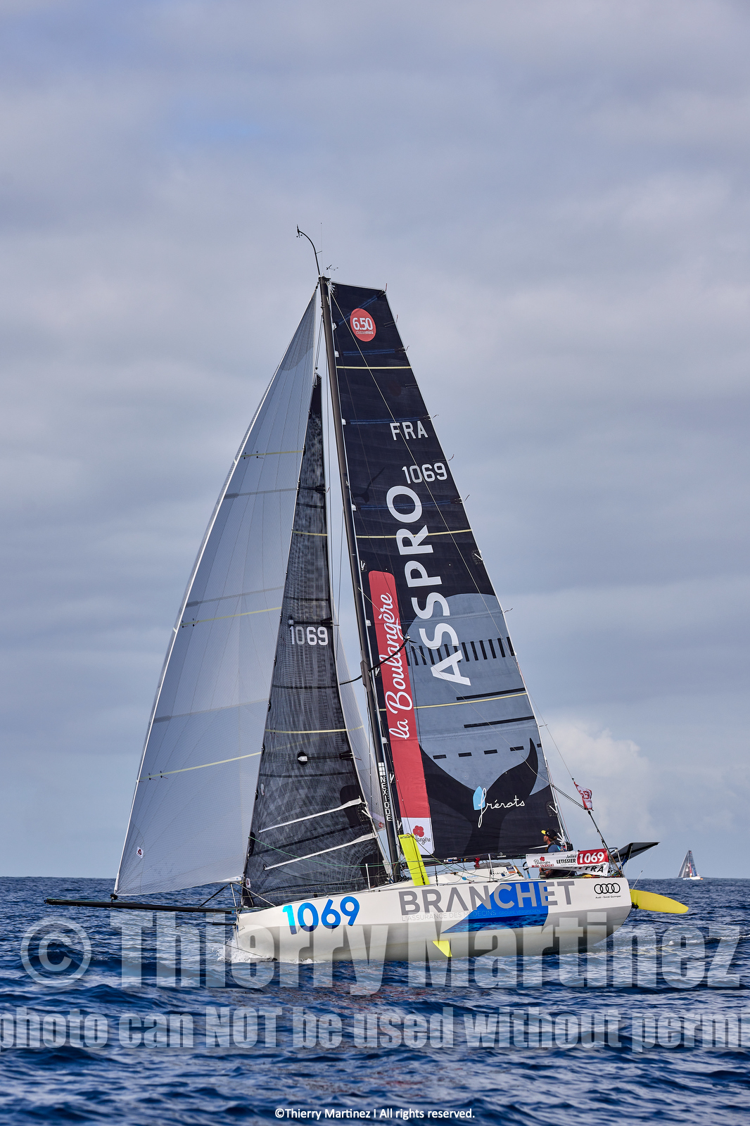 23_22259   © Thierry Martinez. LES SABLES D'OLONNE, 85 - FRANCE 25 septembre 2023.Départ MINI TRANSAT 2023. Départ du Dimanche 24 septembre retardé au Lundi 25 Sept .Les Sables d’Olonne (FRA)    Santa Cruz de la Palma ( Canaries)    St François ( Guadeloupe): 4050 NM.
