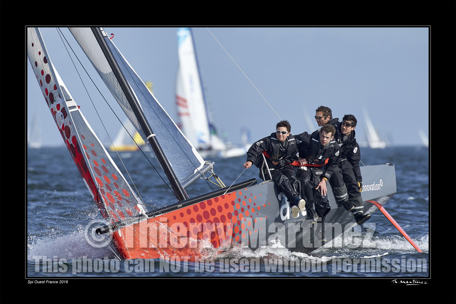 16_03862-- fond noir -.jpg