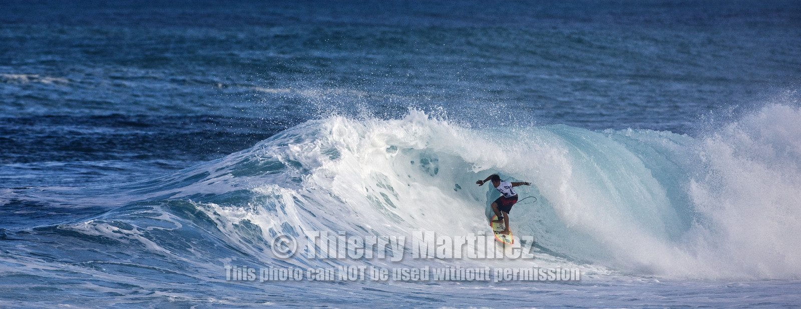 2011 VOLCOM PIPE PRO  ( Surf contest) at Banzai Pipeline Beach, North Shore - Oahu - Hawaii.