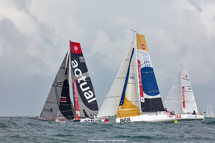 23_22505   © Thierry Martinez. LES SABLES D'OLONNE, 85 - FRANCE 25 septembre 2023.Départ MINI TRANSAT 2023. Départ du Dimanche 24 septembre retardé au Lundi 25 Sept .Les Sables d’Olonne (FRA)    Santa Cruz de la Palma ( Canaries)    St François ( Guadeloupe): 4050 NM.