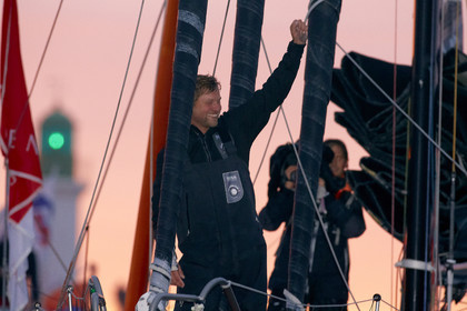 13_01566  2012 13 VENDEE GLOBE. Arrival in Les sables d'Olonne (