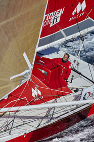 THM-16_81857_VendeeGlobeStart