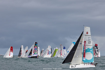 23_21849   © Thierry Martinez. LES SABLES D'OLONNE, 85 - FRANCE 25 septembre 2023.Départ MINI TRANSAT 2023. Départ du Dimanche 24 septembre retardé au Lundi 25 Sept .Les Sables d’Olonne (FRA)    Santa Cruz de la Palma ( Canaries)    St François ( Guadeloupe): 4050 NM.