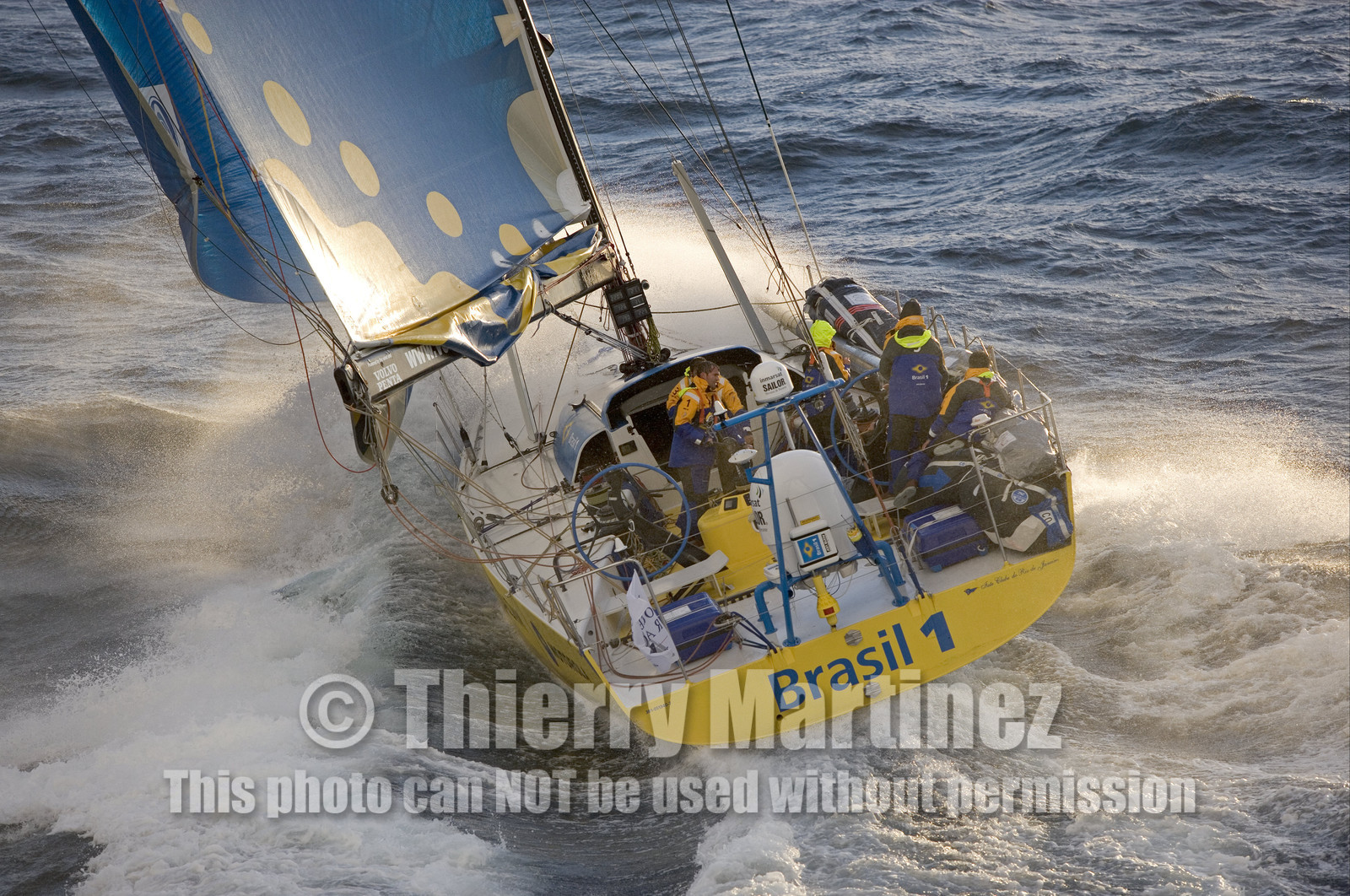 VOLVO OCEAN RACE START - VIGO-SPAIN- 12NOV 2005