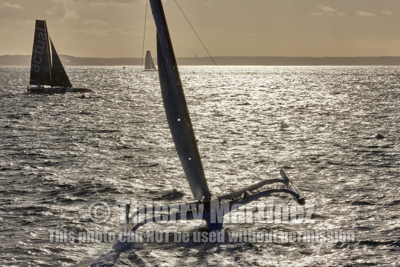 22_40165   © Thierry Martinez.DINARD, FRANCE. 9 Novembre  2022Départ de la 12éme ROUTE DU RHUM, transatlantique course à la voile en solitaire de St Malo(FRA)  à Pointe à Pitre (FRA-Guadeloupe) 3.543 milles nautiques.