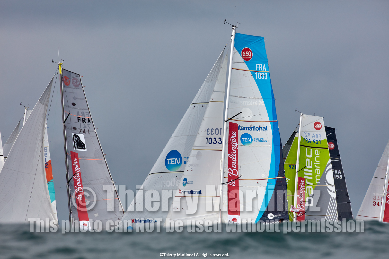 23_22406   © Thierry Martinez. LES SABLES D'OLONNE, 85 - FRANCE 25 septembre 2023.Départ MINI TRANSAT 2023. Départ du Dimanche 24 septembre retardé au Lundi 25 Sept .Les Sables d’Olonne (FRA)    Santa Cruz de la Palma ( Canaries)    St François ( Guadeloupe): 4050 NM.