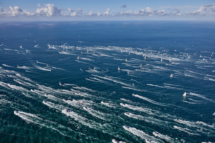 THM-16_80638_VendeeGlobeStart