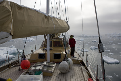 Schooner LA LOUISE sailing on west coast of Greenland.