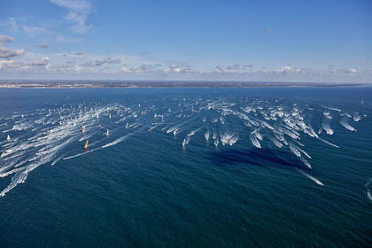 THM-16_80603_VendeeGlobeStart