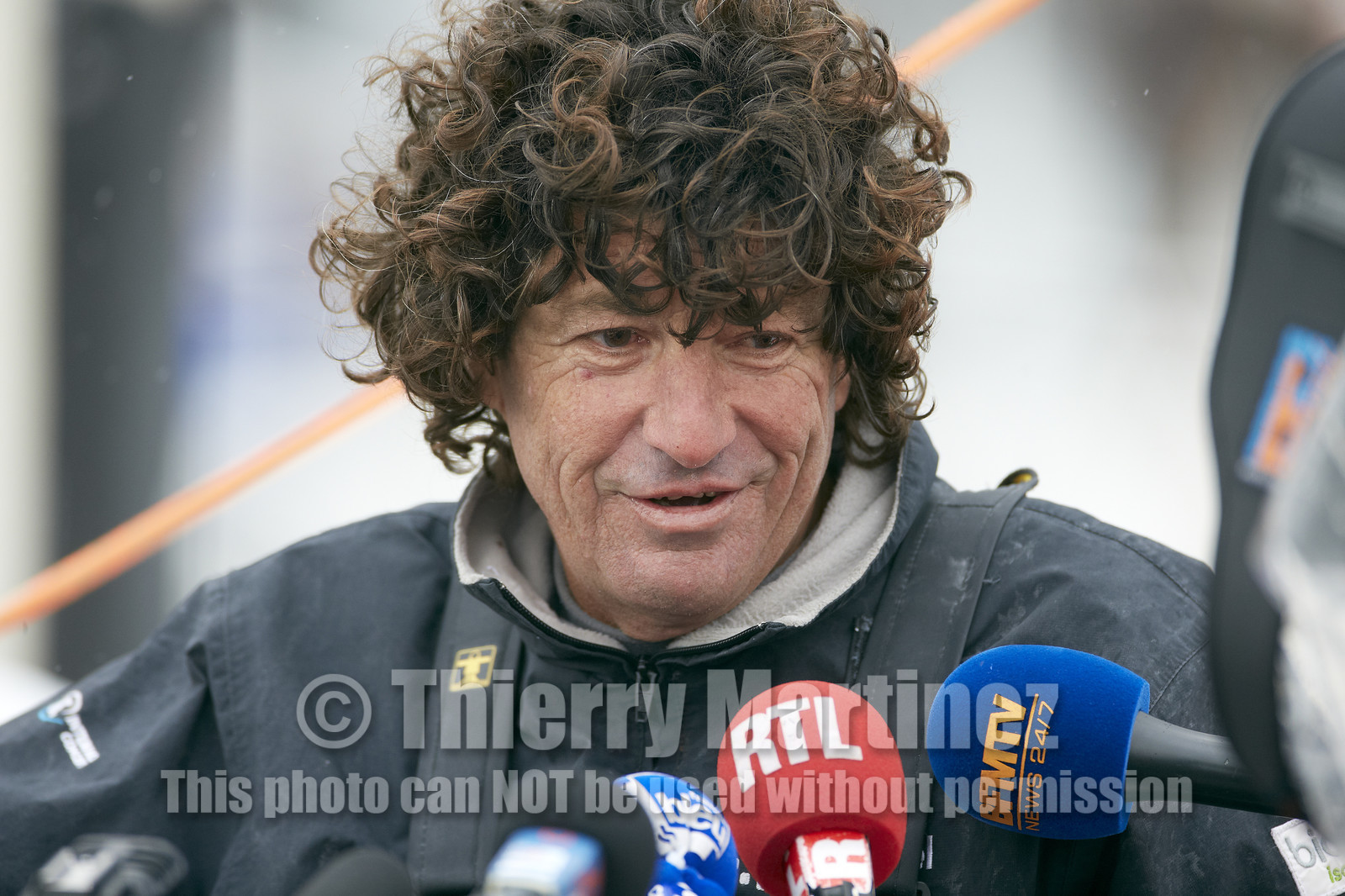 13_01923  2012 13 VENDEE GLOBE. Arrival in Les sables d'Olonne (