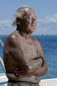 15_026817  ©ThMartinez Sea&Co.  RANGIROA - ARCHIPEL des TUAMOTU. POLYNESIE FRANCAISE .  8 Février 2015. ..HURI, pilote Taxi Boat à Rangiroa.